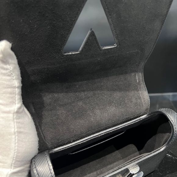 Louis Vuitton Twist PM - Picture 6 of 12